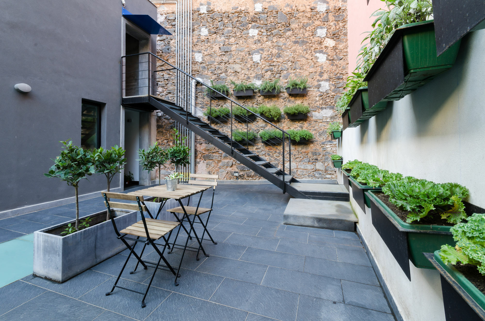 Pietranera Apartments คาตาเนีย ภายนอก รูปภาพ