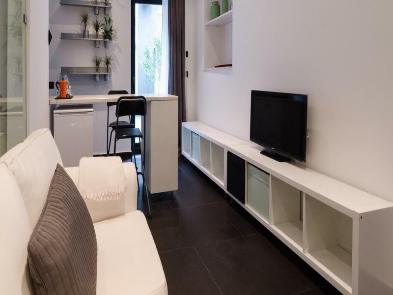 Pietranera Apartments คาตาเนีย ภายนอก รูปภาพ
